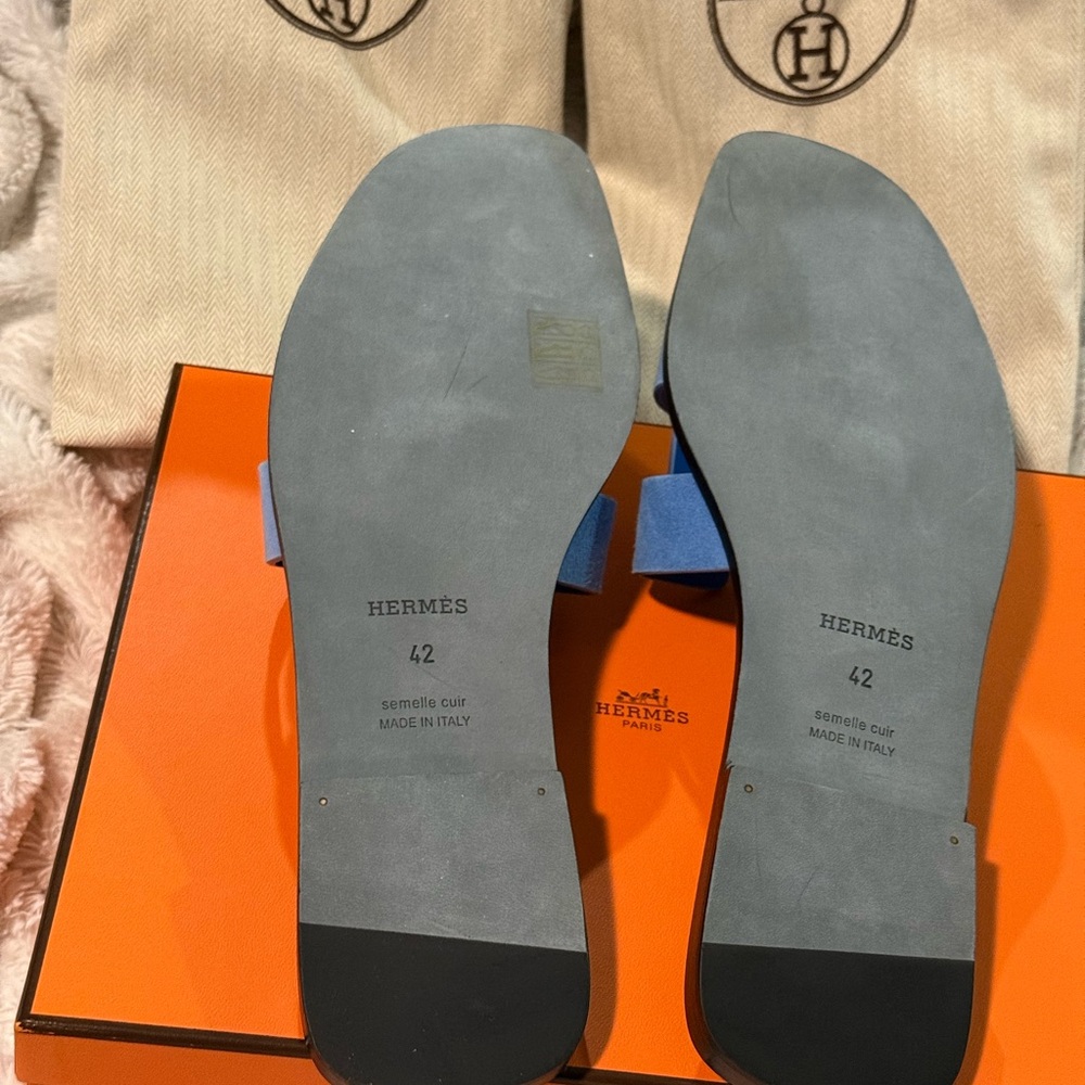 💯 Authentic Hermes Blue Oran Sandals - Picture 3 of 5